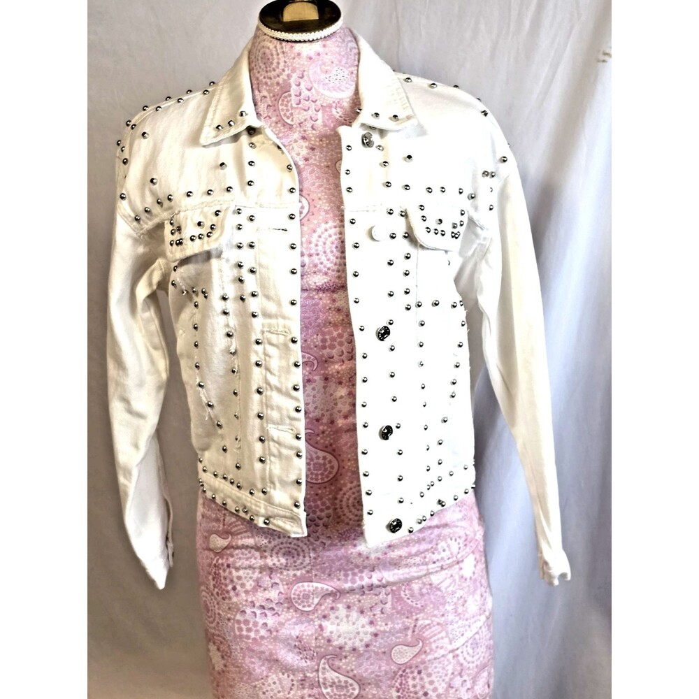 Studded Frayed Collared White Short Jean Jacket Women Button Closure Long Sleeve